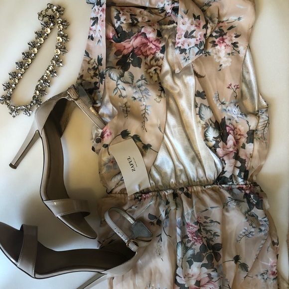 Pink floral maxi dress - Picture 2 of 7